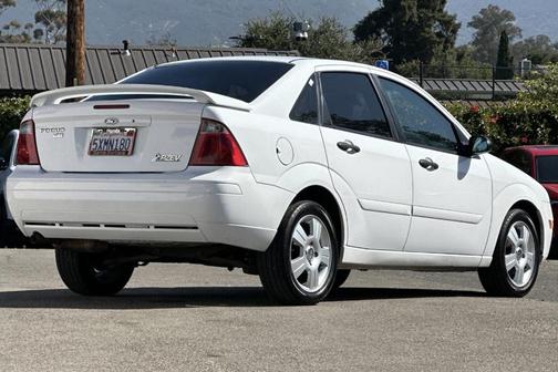 Cloud 9 White Clearcoat 2007 Ford Focus S