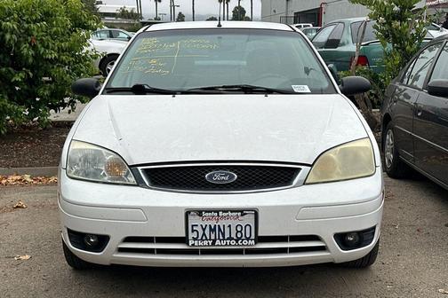 Cloud 9 White Clearcoat 2007 Ford Focus S