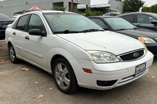 Cloud 9 White Clearcoat 2007 Ford Focus S