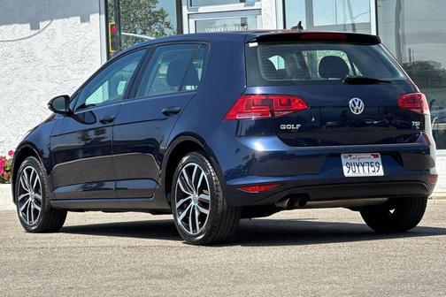 Night Blue Metallic 2015 Volkswagen Golf Auto TSI SE