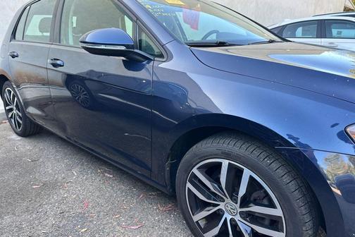 Night Blue Metallic 2015 Volkswagen Golf Auto TSI SE