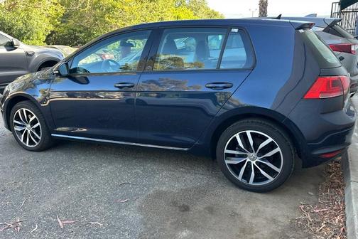 Night Blue Metallic 2015 Volkswagen Golf Auto TSI SE