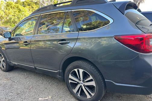 Magnetite Gray Metallic 2019 Subaru Outback 3.6R Limited