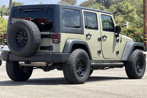 Billet Silver Metallic Clearcoat 2016 Jeep Wrangler Unlimited Sport