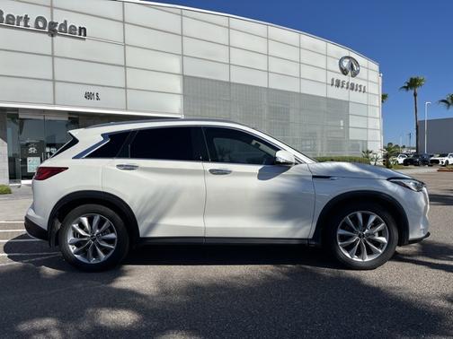 2021 INFINITI QX50 LUXE