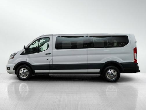 Oxford White 2022 Ford Transit-350 XLT