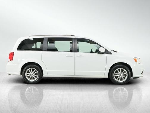 White Knuckle Clearcoat 2019 Dodge Grand Caravan SXT