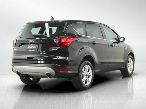 Black Metallic 2019 Ford Escape SE