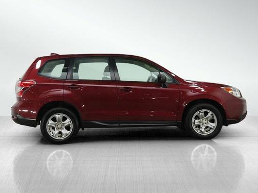 2016 Subaru Forester 2.5i