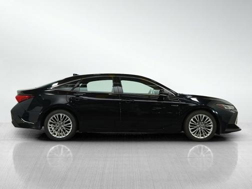 2019 Toyota Avalon Hybrid Limited