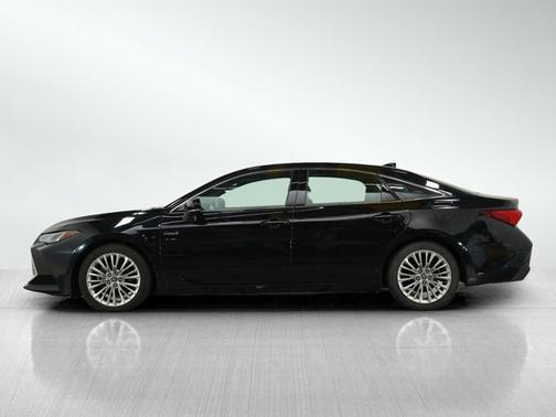 2019 Toyota Avalon Hybrid Limited