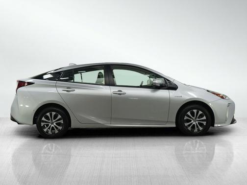 2020 Toyota Prius XLE