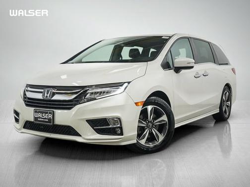 White 2019 Honda Odyssey Touring