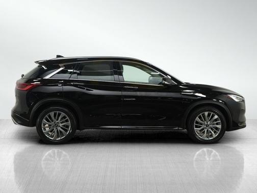 2024 INFINITI QX50 LUXE