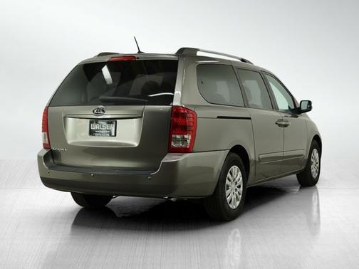 2011 Kia Sedona LX