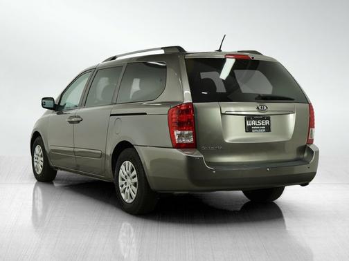 2011 Kia Sedona LX