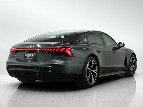 2023 Audi e-tron GT Premium Plus