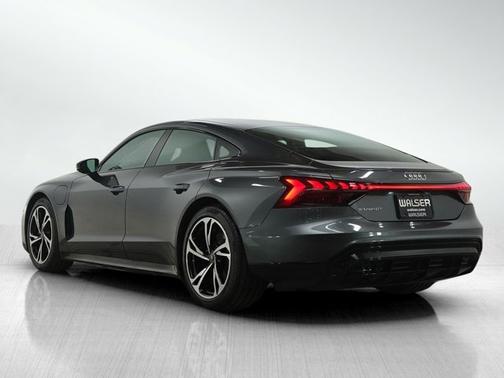 2023 Audi e-tron GT Premium Plus