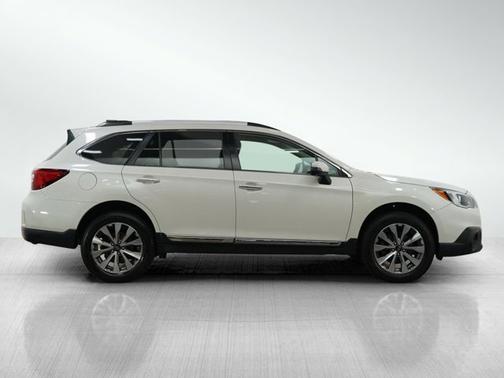 2017 Subaru Outback Touring