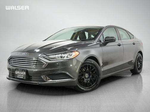 Magnetic 2018 Ford Fusion SE