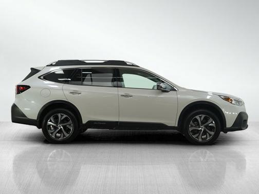 2022 Subaru Outback Touring