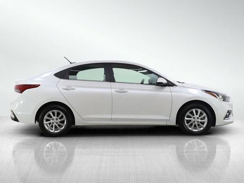 2022 Hyundai Accent SEL