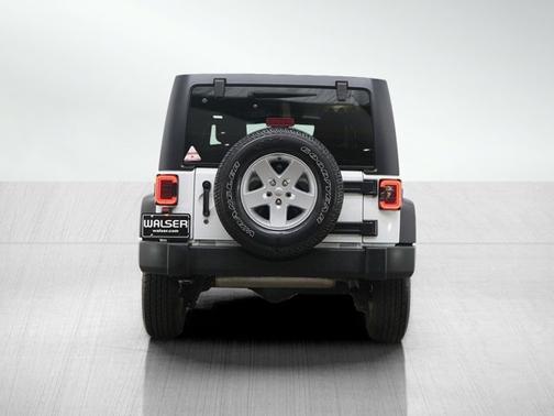 Bright White Clearcoat 2018 Jeep Wrangler JK Unlimited Sport