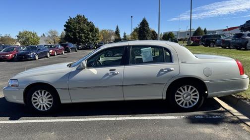 2004 Lincoln Town Car Ultimate