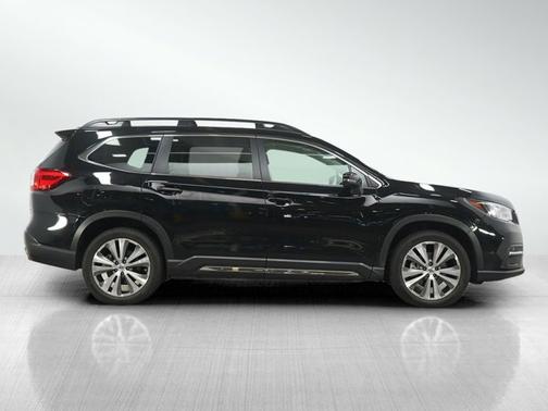 Crystal Black Pearl 2022 Subaru Ascent Limited