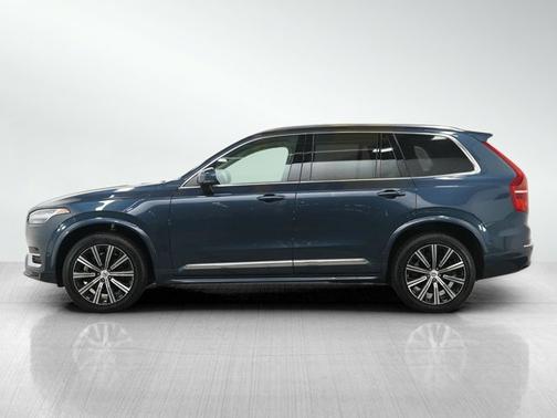 2023 Volvo XC90 Plus