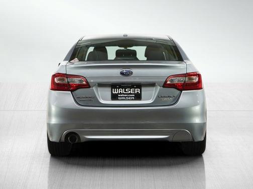 Ice Silver Metallic 2015 Subaru Legacy 2.5i Limited