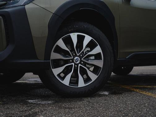 2025 Subaru Outback Touring XT