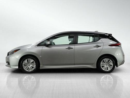 2023 Nissan Leaf S