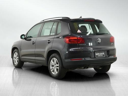 Gray Metallic 2016 Volkswagen Tiguan S