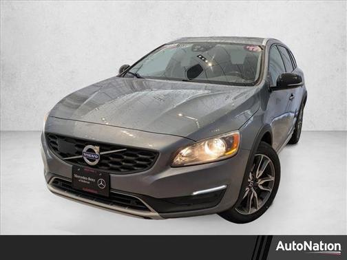 2017 Volvo V60 Cross Country T5