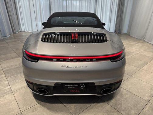 2020 Porsche 911 Carrera 4S Cabriolet