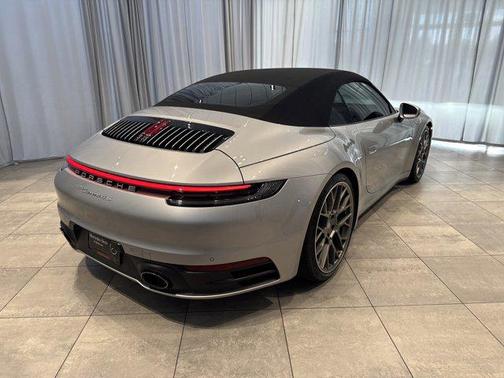 2020 Porsche 911 Carrera 4S Cabriolet