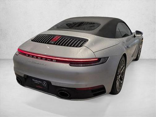 2020 Porsche 911 Carrera 4S Cabriolet