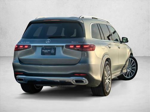 2025 Mercedes-Benz GLS 450 4MATIC