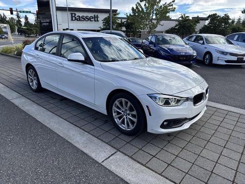 Alpine White 2018 BMW 320 i