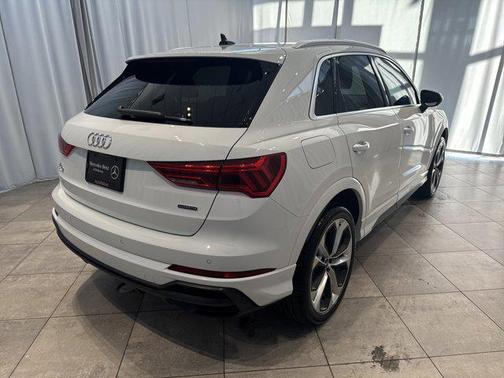 2021 Audi Q3 45 S line Premium