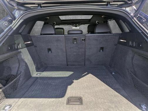2019 Audi e-tron Premium Plus