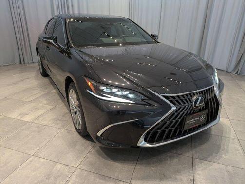 2023 Lexus ES 300h Ultra Luxury