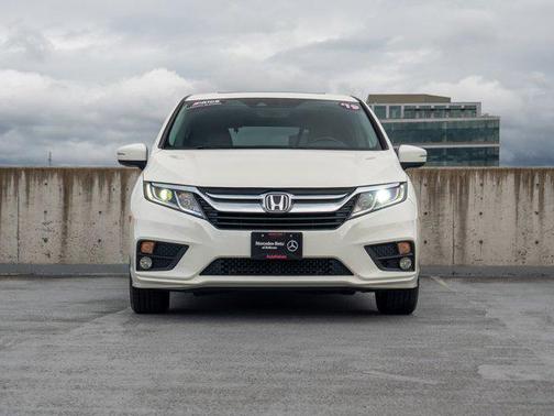 White Diamond Pearl 2019 Honda Odyssey EX-L