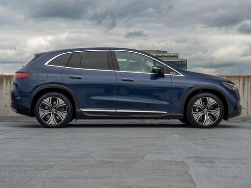 Twilight Blue Metallic 2023 Mercedes-Benz EQE 350 4MATIC