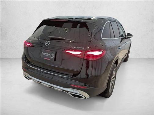 2025 Mercedes-Benz GLC 300 4MATIC