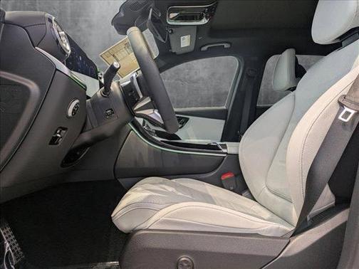 2025 Mercedes-Benz GLC 350e Base