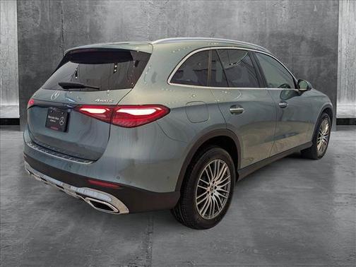 2025 Mercedes-Benz GLC 300 4MATIC