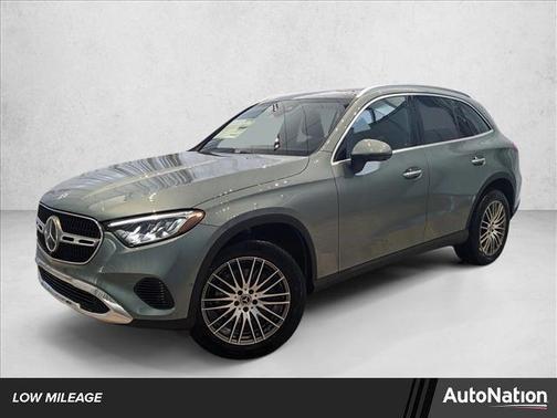 2025 Mercedes-Benz GLC 300 4MATIC