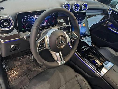 2025 Mercedes-Benz GLC 300 4MATIC
